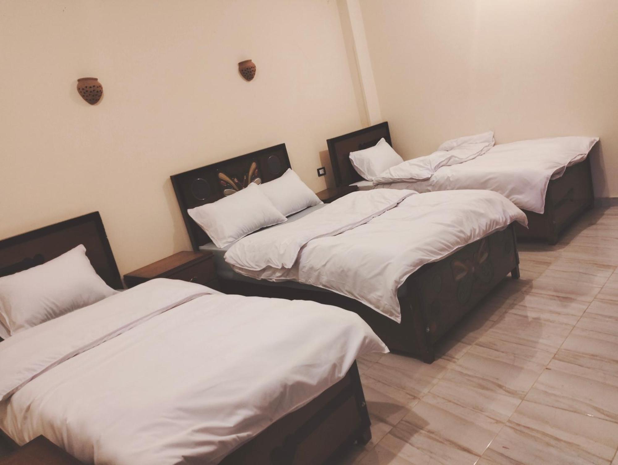 Quiet Gate Guest House Al Aqalitah Экстерьер фото
