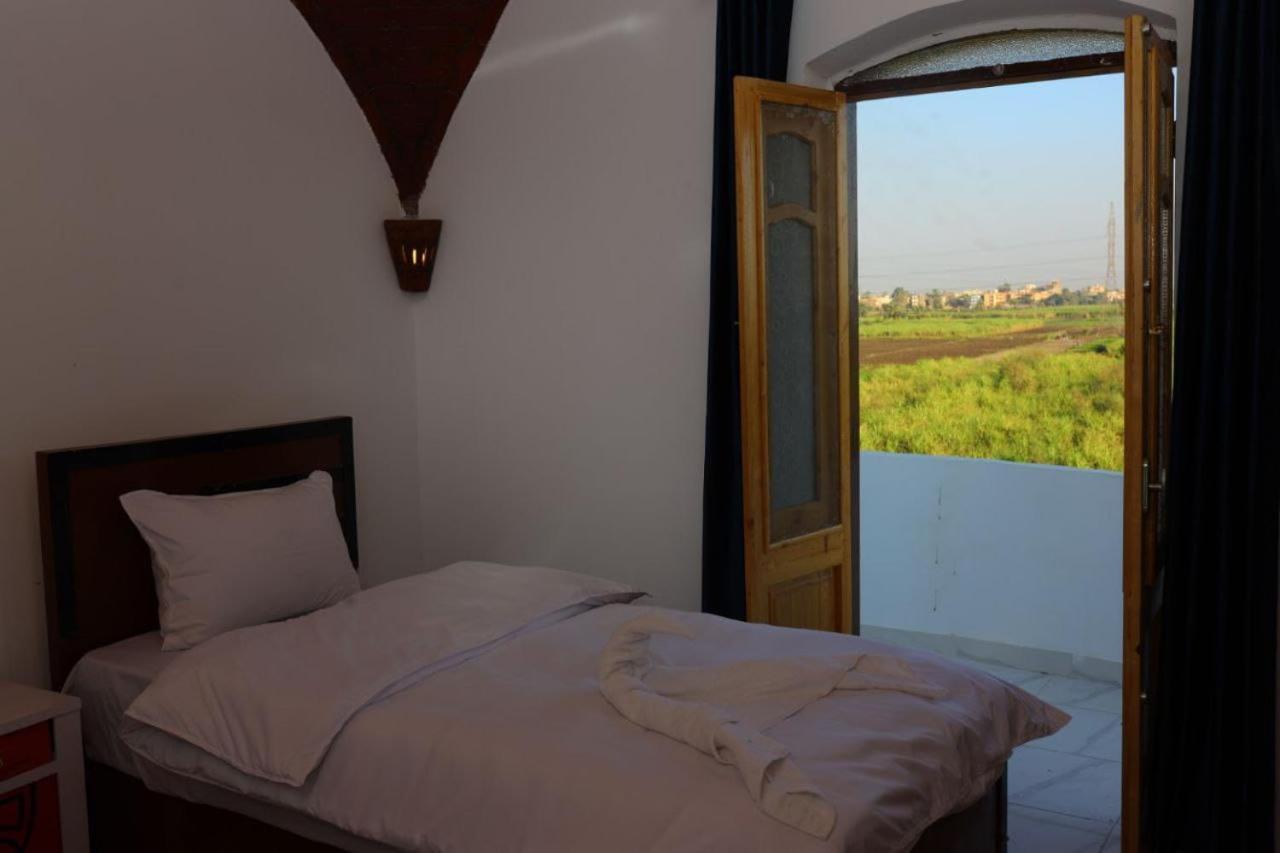 Quiet Gate Guest House Al Aqalitah Экстерьер фото
