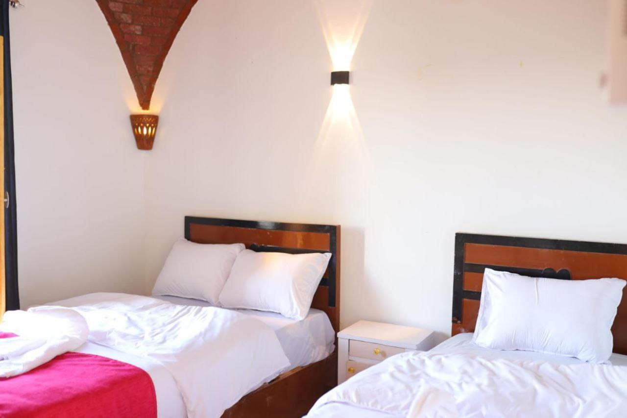 Quiet Gate Guest House Al Aqalitah Экстерьер фото