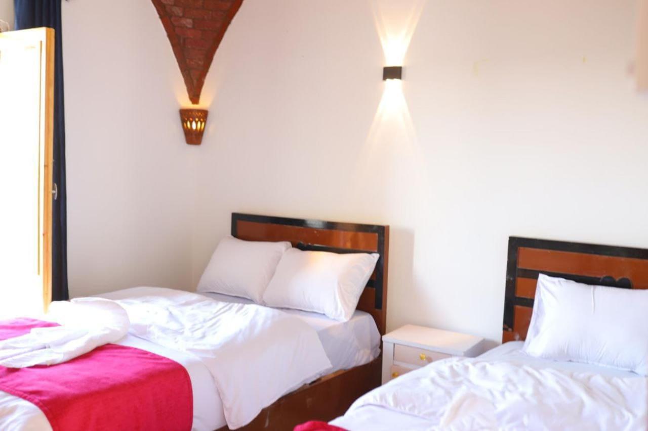 Quiet Gate Guest House Al Aqalitah Экстерьер фото