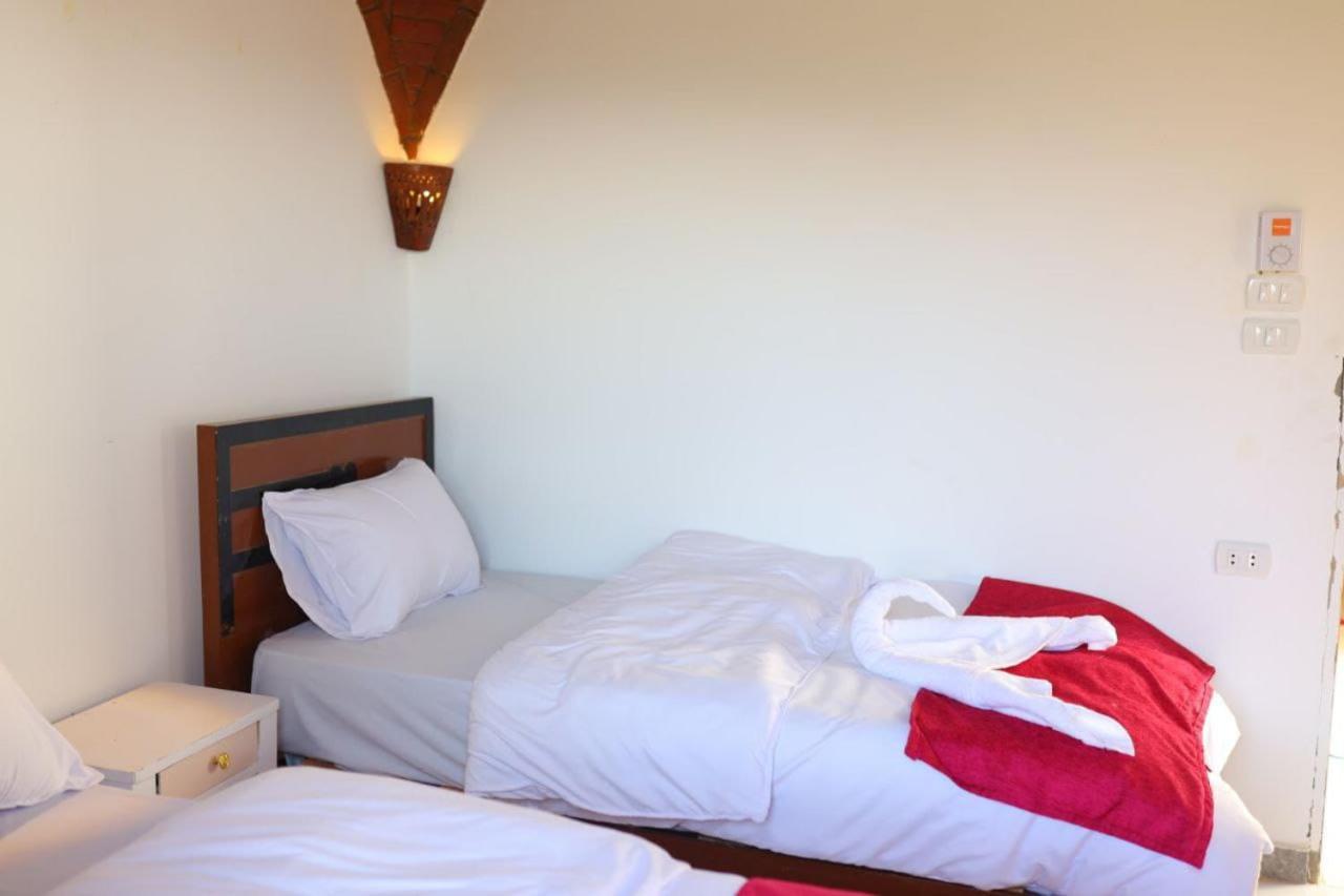 Quiet Gate Guest House Al Aqalitah Экстерьер фото